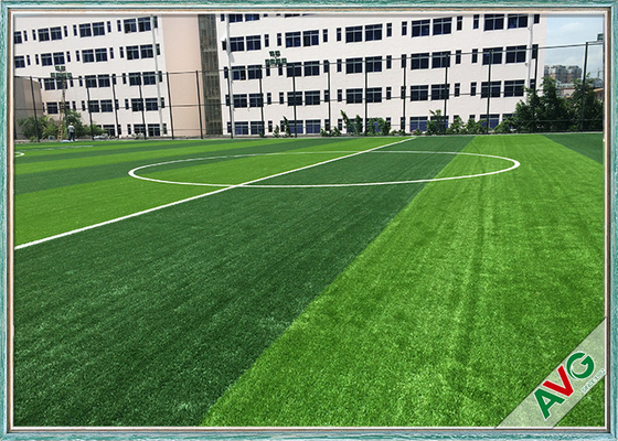 ΚΙΝΑ Ελιών μορφής αγωνιστικών χώρων ποδοσφαίρου αντι UV 2/4/5m ποδοσφαίρου τεχνητό πλάτος ρόλων χλόης προμηθευτής