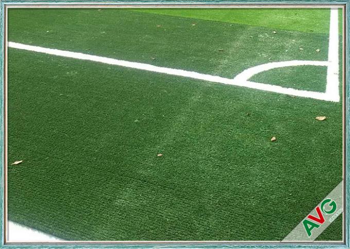 Πλαστή τύρφη 13000 ποδοσφαίρου νημάτων Dtex πράσινη συνθετική χλόη ποδοσφαίρου χρώματος ανθεκτική 0